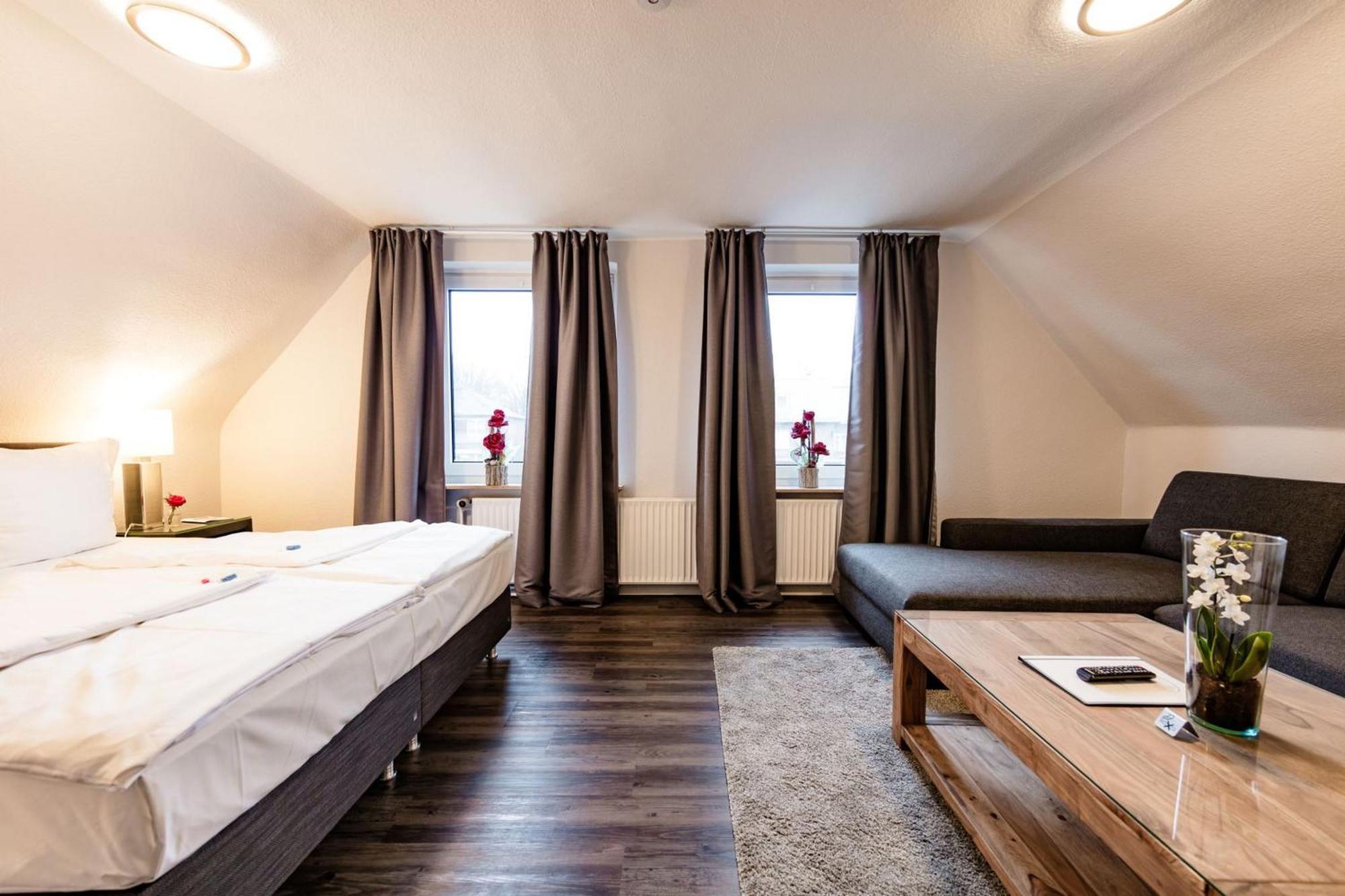 Hotel Zum Zeppelin Хамбург Стая снимка